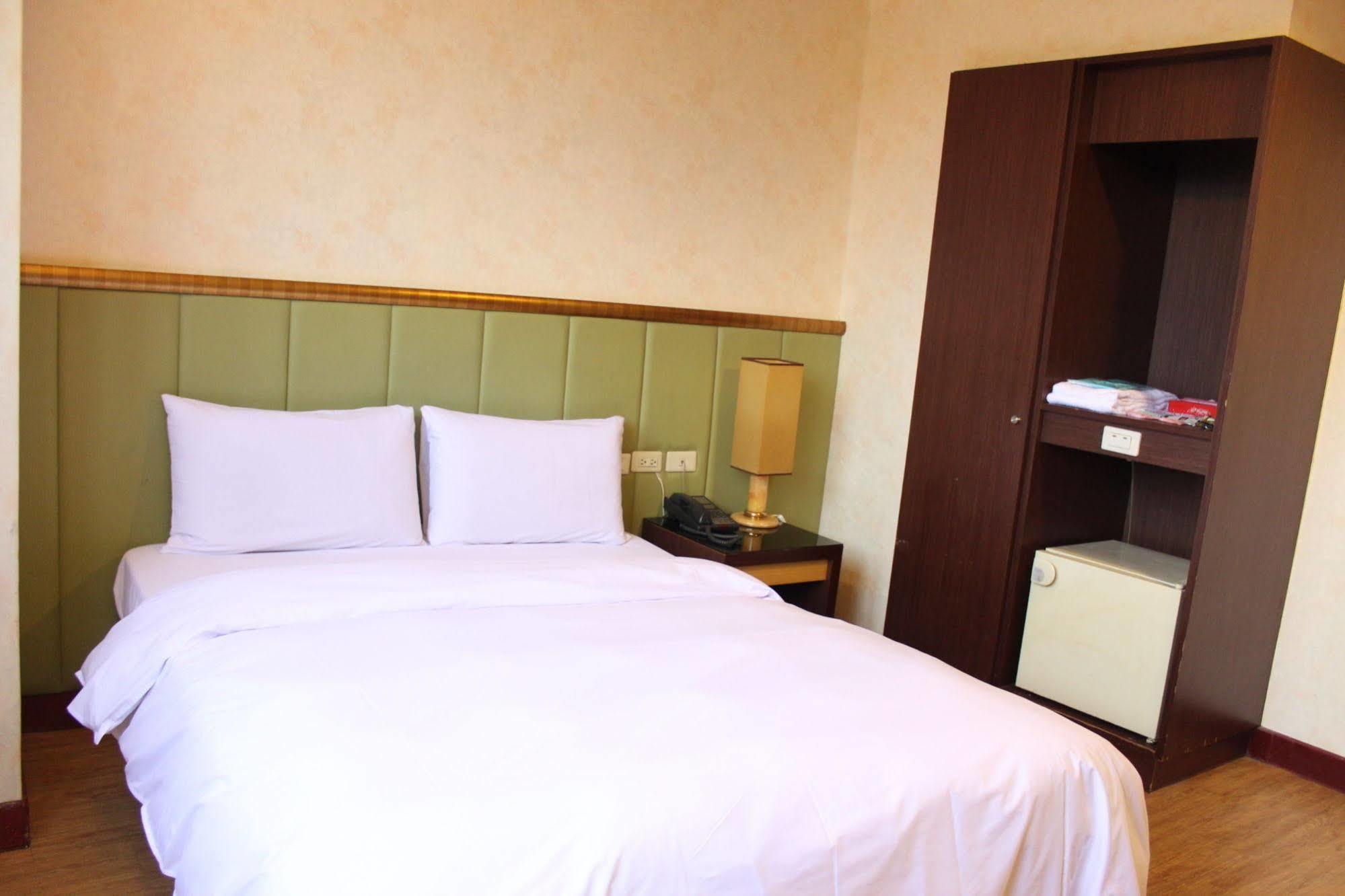Sunwise Hotel Kaohsiung Exteriör bild